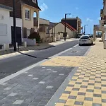 Duplex Avec 3 A 30m De La Διαμέρισμα