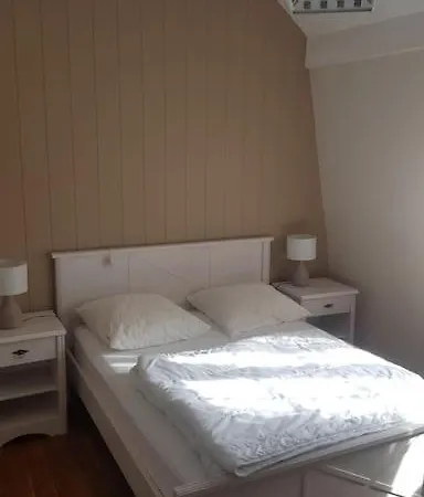Duplex Avec 3 A 30m De La