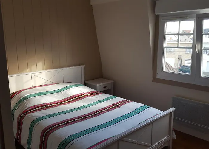 Duplex Avec 3 à 30m De La *